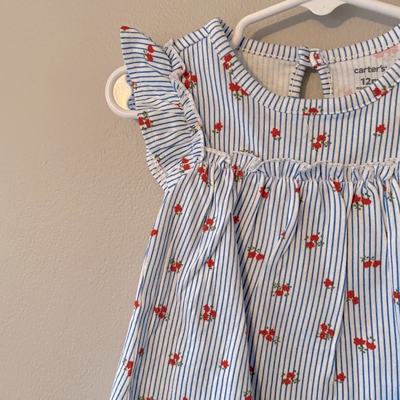 Carter’s Baby Floral Onesie - Picture 3 of 4